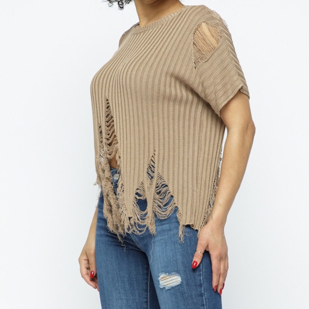Cropped Distressed Sweater - Picture 3 of 9